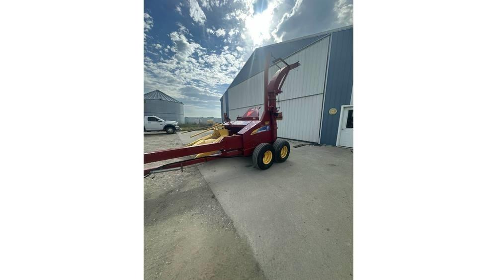 New Holland FP230 Kombajni za stočnu hranu