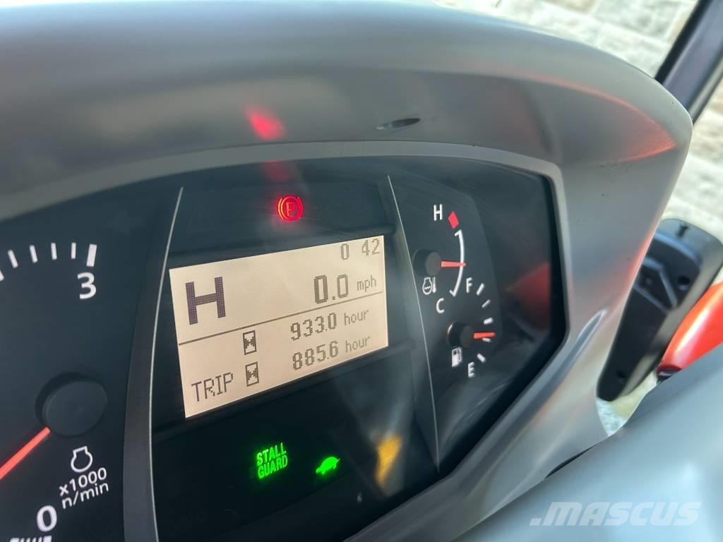 Kubota L2501 Traktori