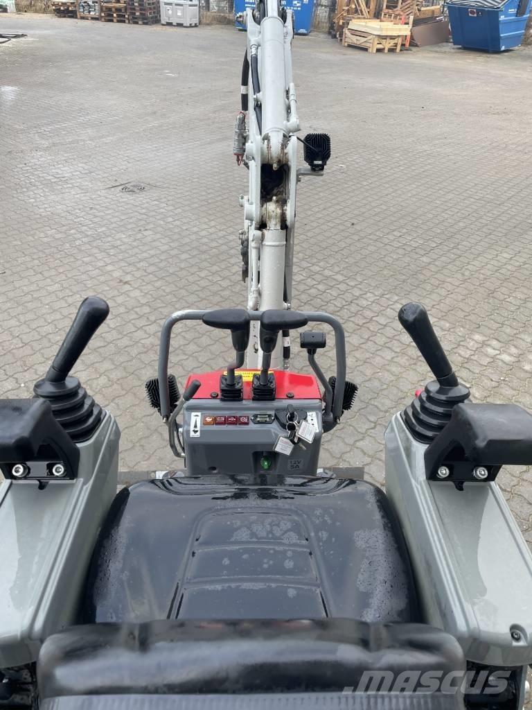 Takeuchi TB 210 Mini bageri <7t