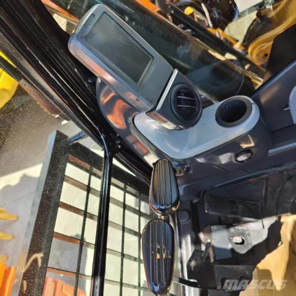 CAT 320 D Bageri gusjeničari