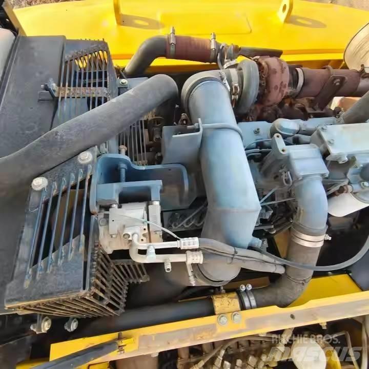 Komatsu PC360 Bageri gusjeničari