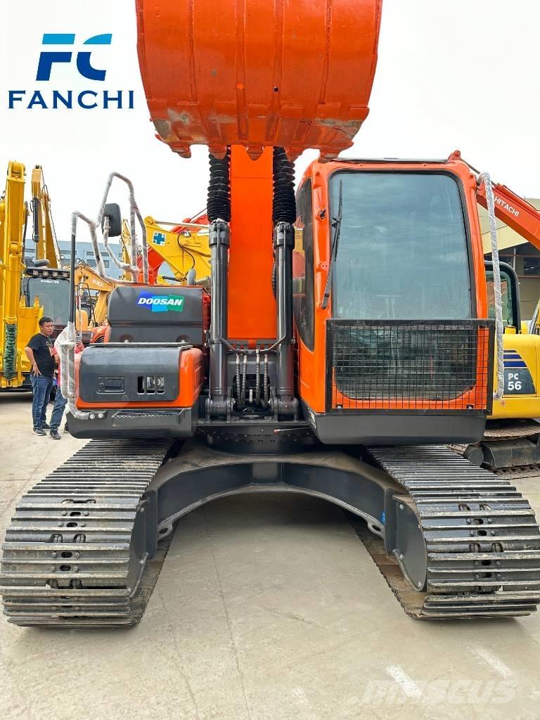 Doosan dx150 Bageri gusjeničari
