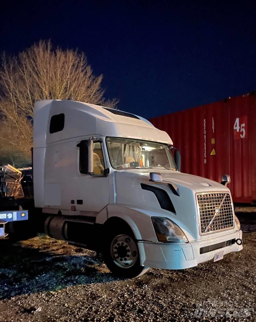 Volvo VNL 42 670 Traktorske jedinice