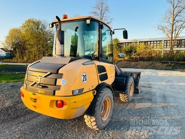 Volvo L25FZ Skid steer mini utovarivači