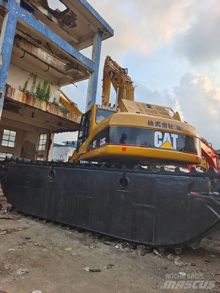 CAT 320 C Amfibijski bageri