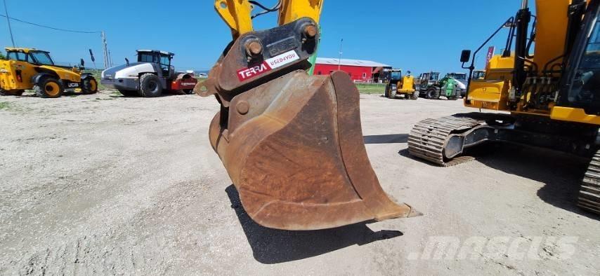 JCB 220X LC Bageri gusjeničari