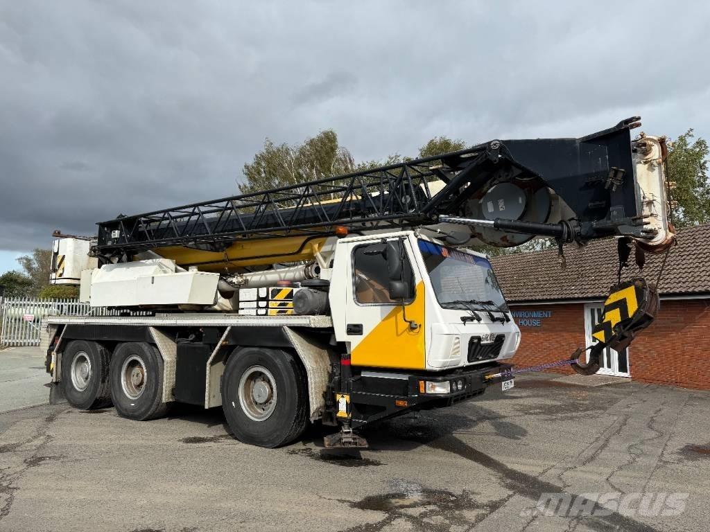 Grove GMK 3055 Rabljene dizalice za težak teren