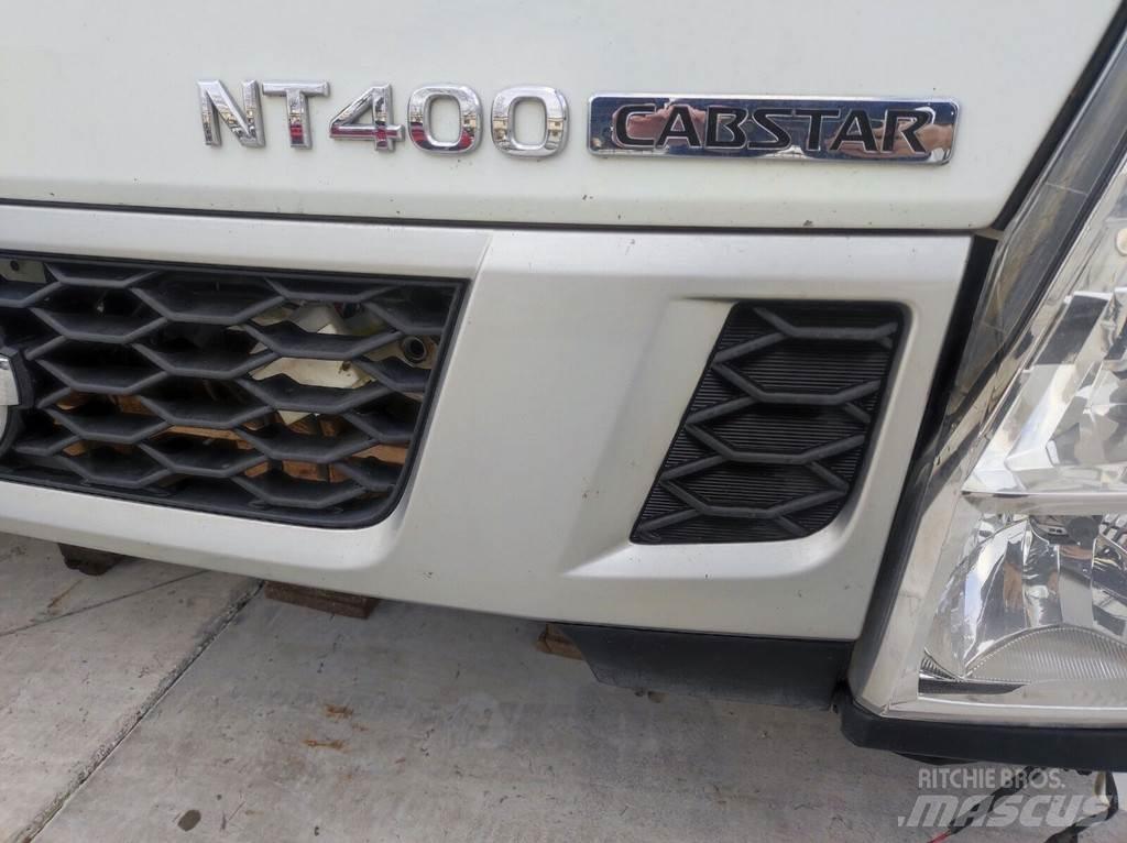 Nissan NT400 Kabine i unutrašnjost