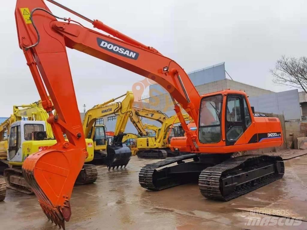Doosan 220 LC-7 Bageri gusjeničari