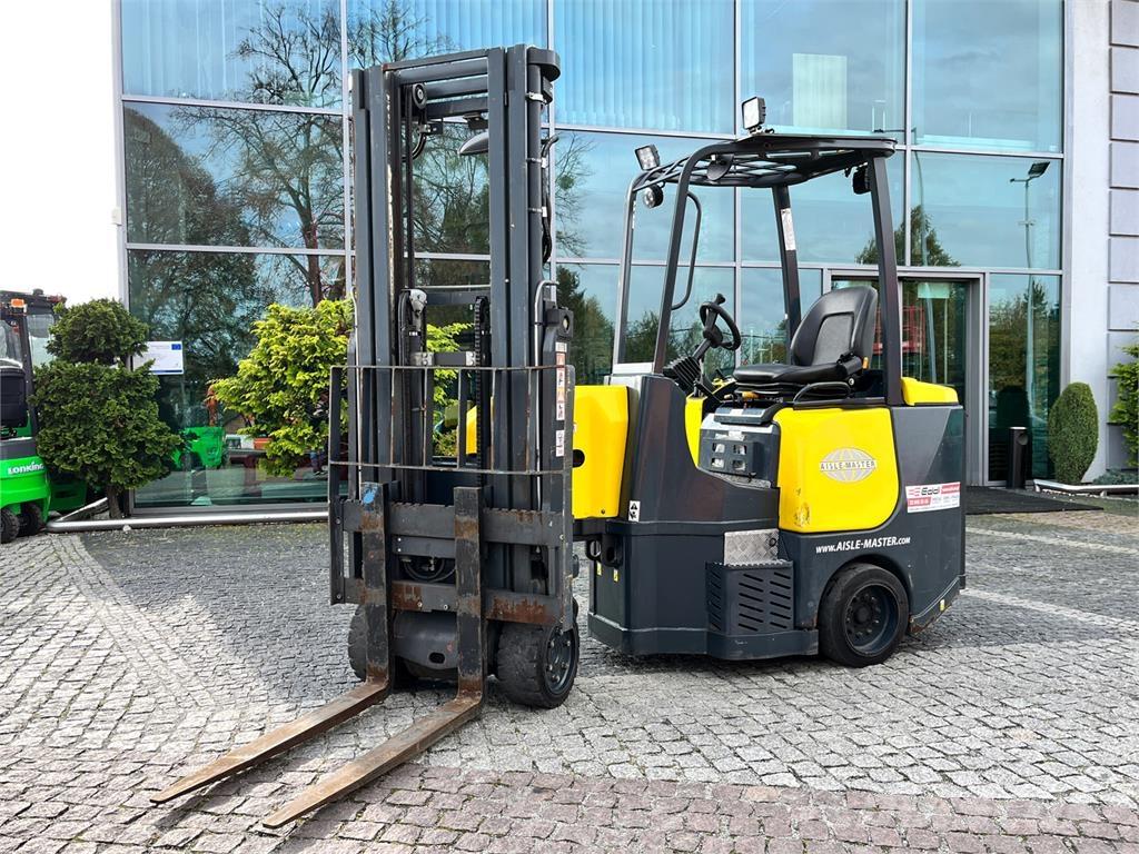 Aisle-Master 15NE Viličar za uske prolaze