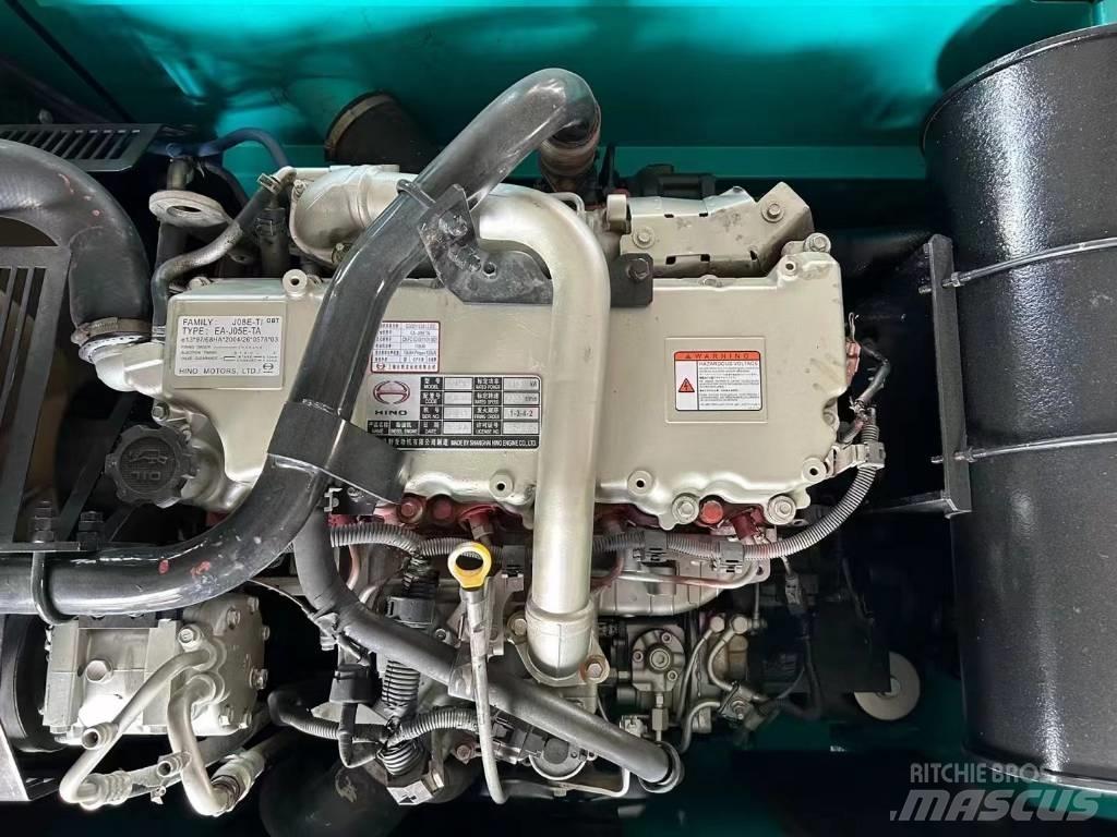 Kobelco SK200 Bageri gusjeničari