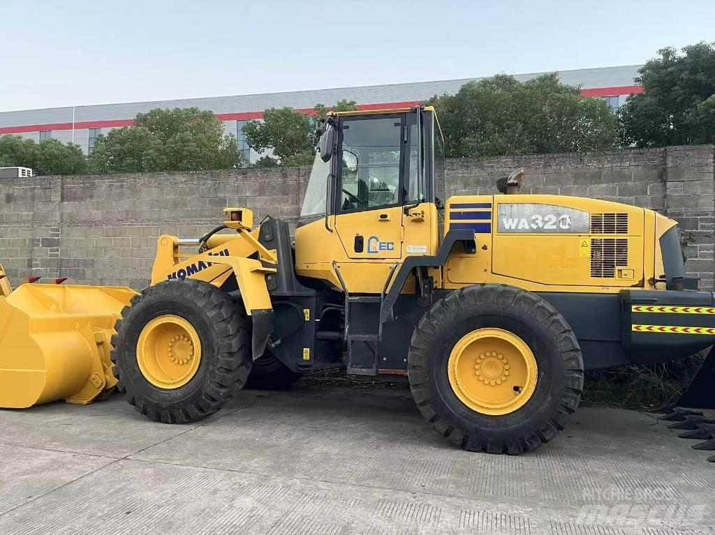 Komatsu WA 320 Utovarivači na kotačima