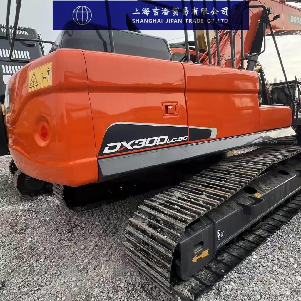 Doosan DX 300 LC Bageri gusjeničari