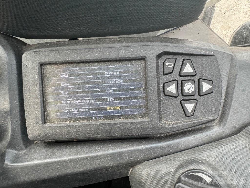 CAT EP25N Električni viličari