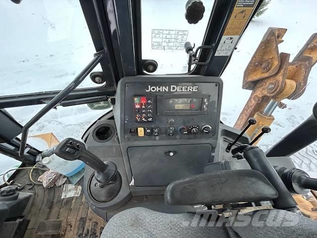 John Deere 710 K Utovarni rovokopači