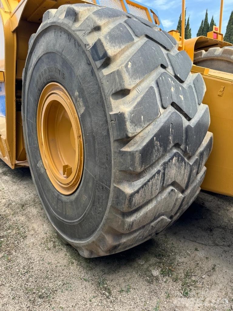 CAT 631 G Strugači