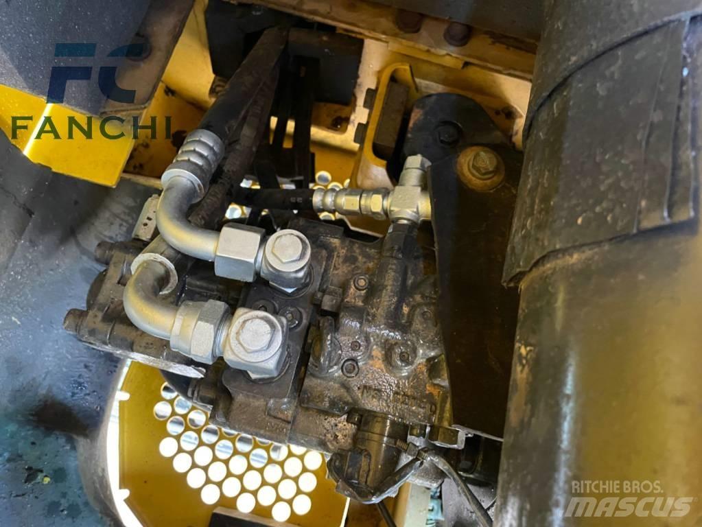 Komatsu PC 56-7 Bageri gusjeničari