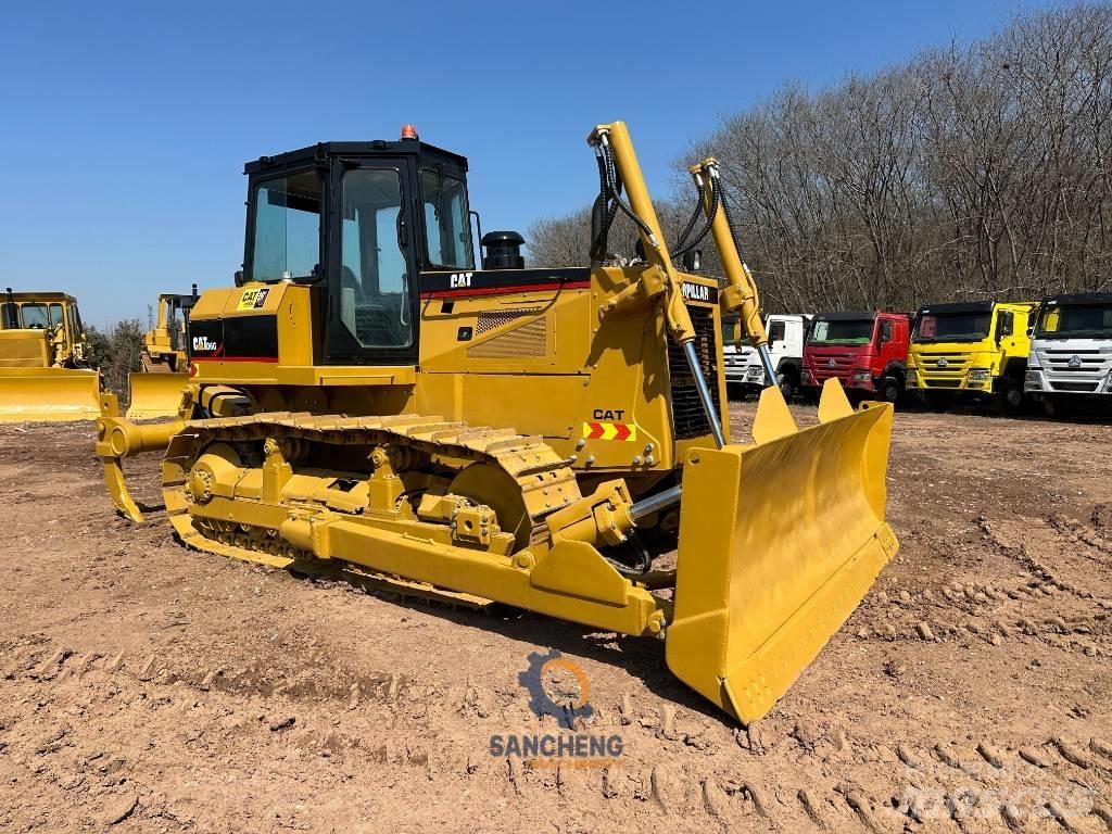 CAT D 6 G Buldožeri gusjeničari