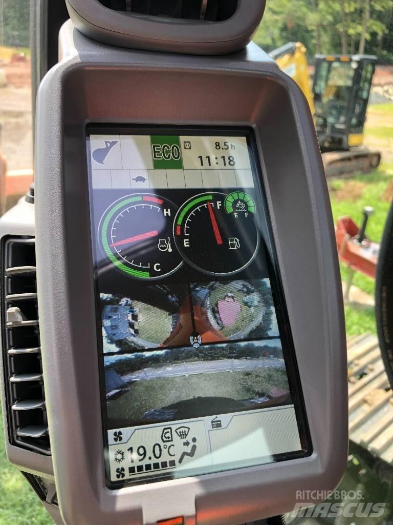 Hitachi ZX245USLC-6 Bageri gusjeničari