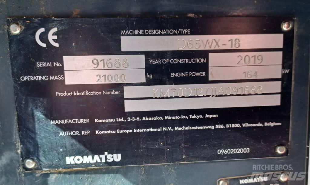 Komatsu D65WX-18 Buldožeri gusjeničari