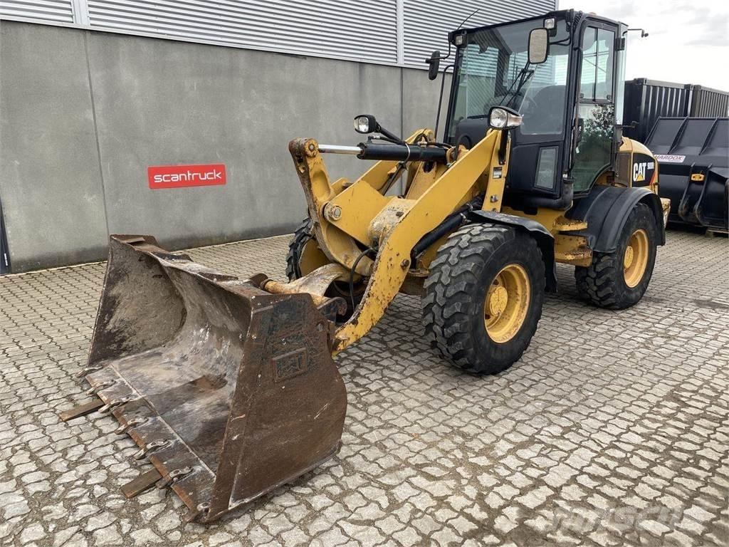 CAT 908 H2 Višenamjenski utovarivači