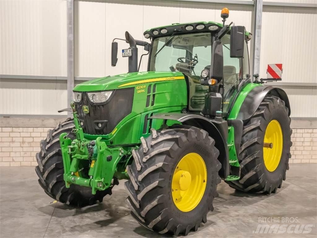 John Deere 6230R Traktori