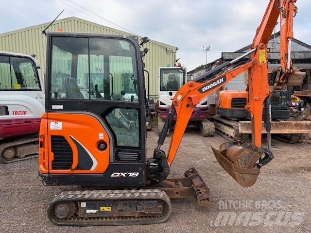 Doosan DX 19 Mini bageri <7t