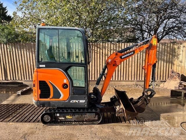 Doosan DX 19 Mini bageri <7t