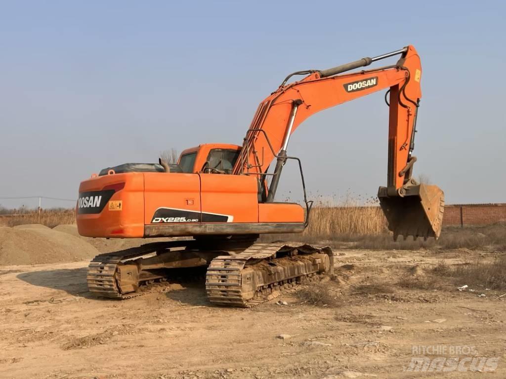 Doosan DX225LC-9C Bageri gusjeničari