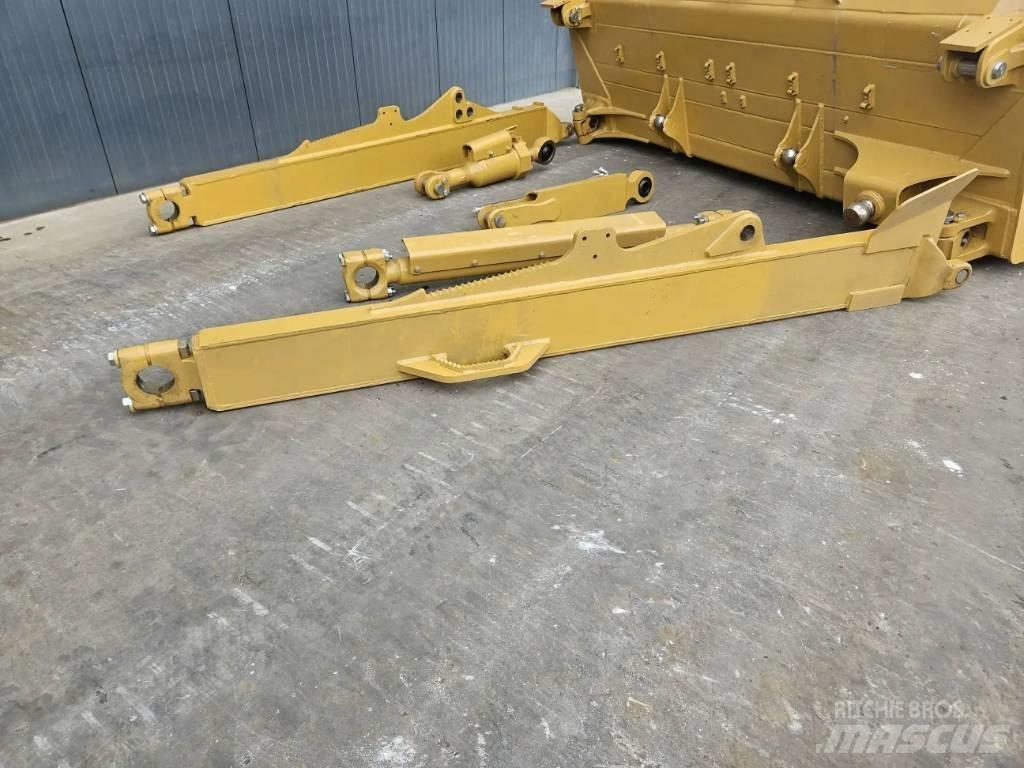 CAT D8R Gusjenice