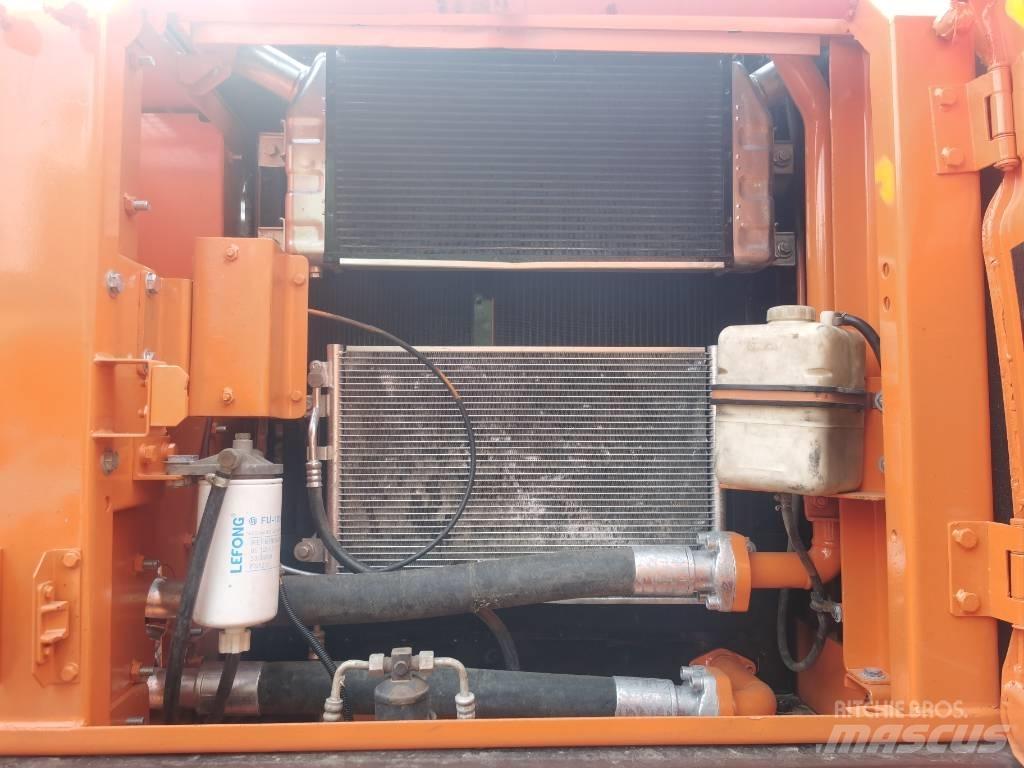 Doosan DX 225 LC Bageri gusjeničari