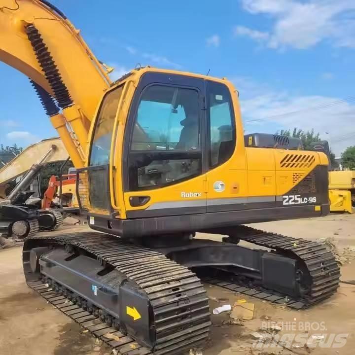 Hyundai 225 Bageri gusjeničari