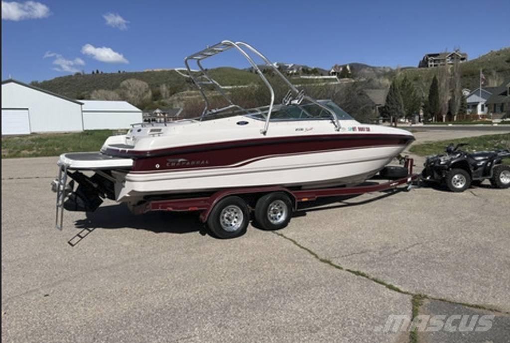  Chaparral 2330 SS Radni čamci/teglenice