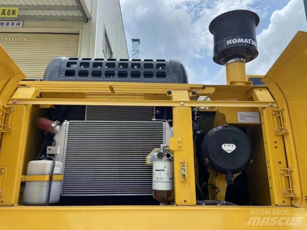 Komatsu PC 390 LC-10 Bageri gusjeničari