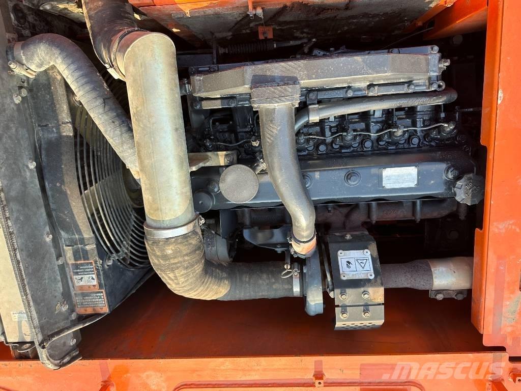 Doosan DX140 Bageri gusjeničari