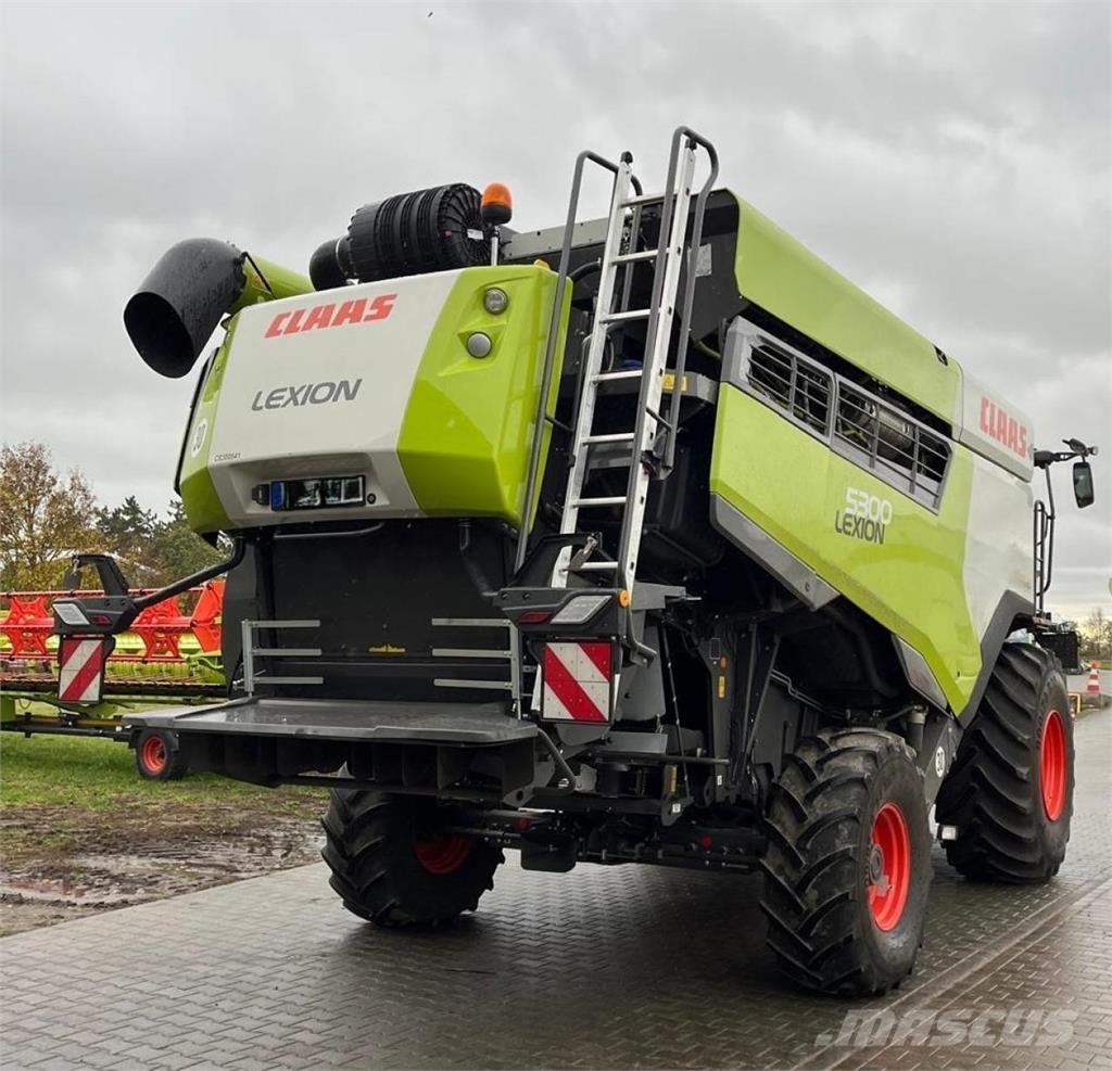 CLAAS Lexion 5300 Kombajni