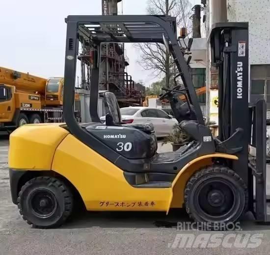 Komatsu 30 Dizelski viličari