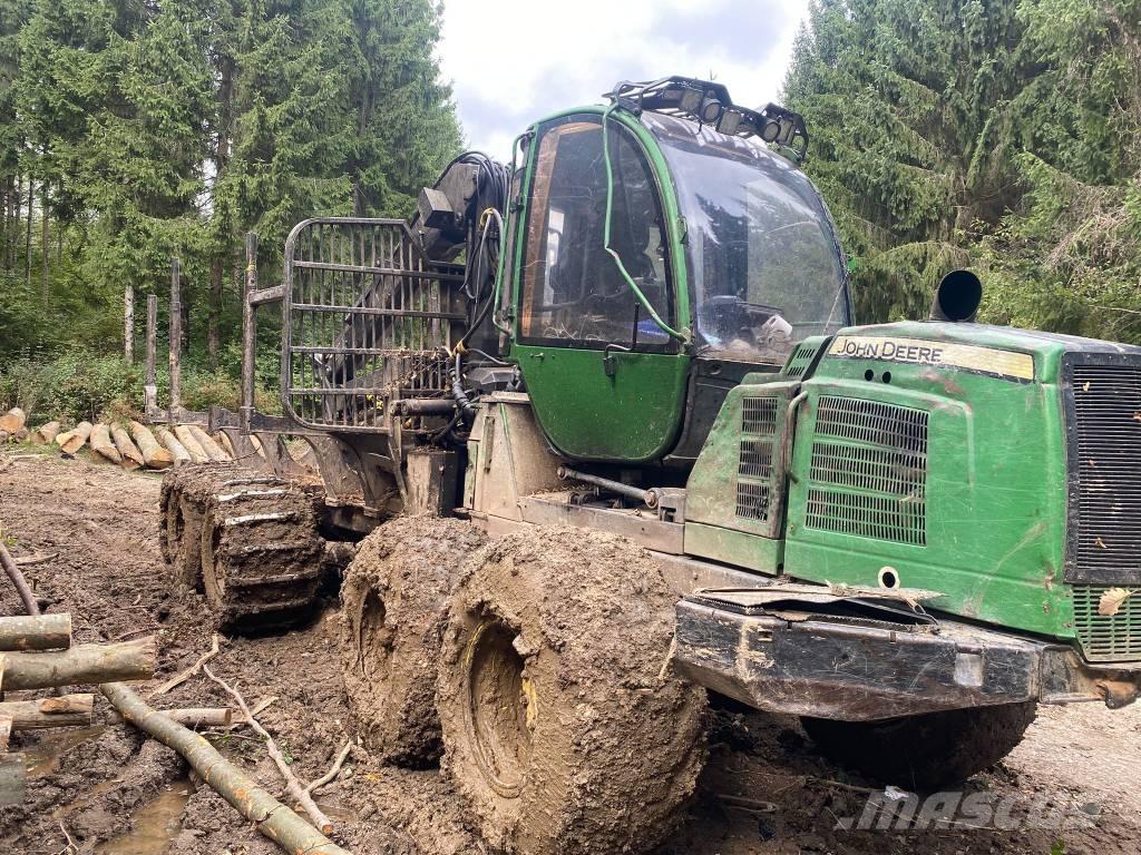 John Deere 1110 E Forvarderi