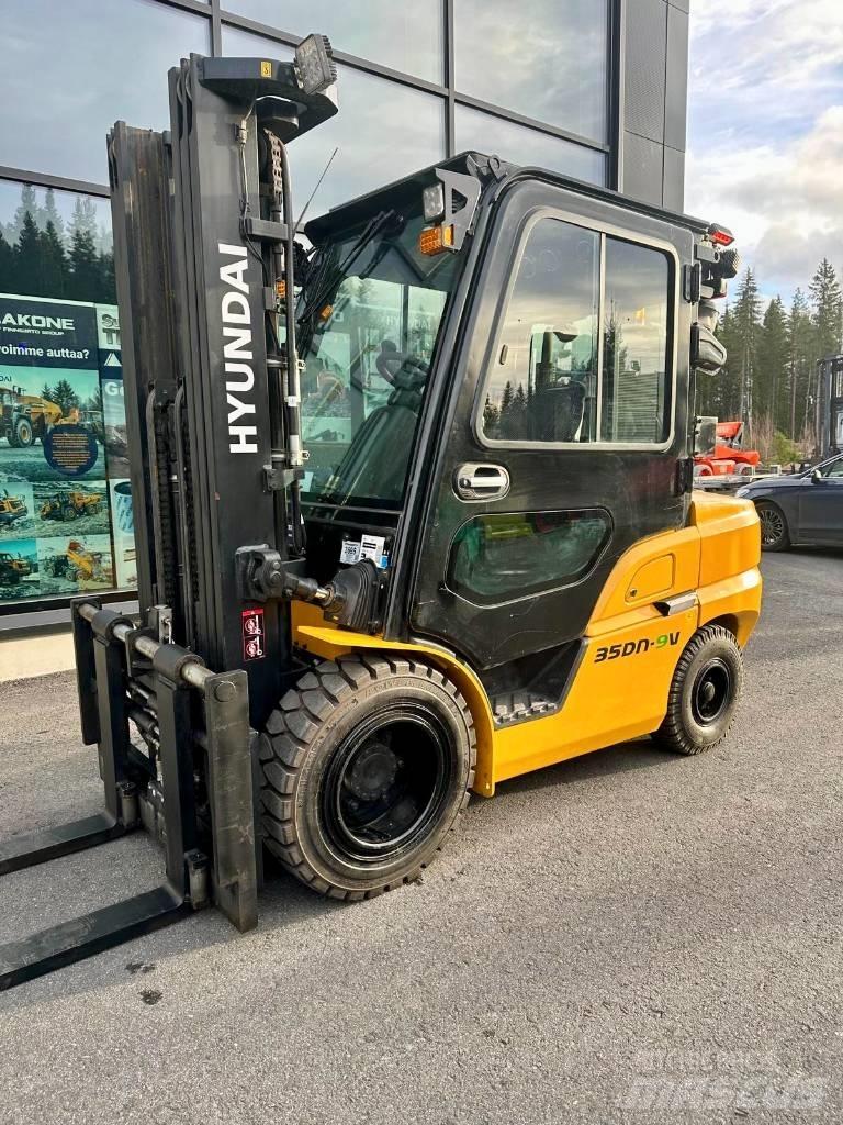 Hyundai 35DN-9V Dizelski viličari