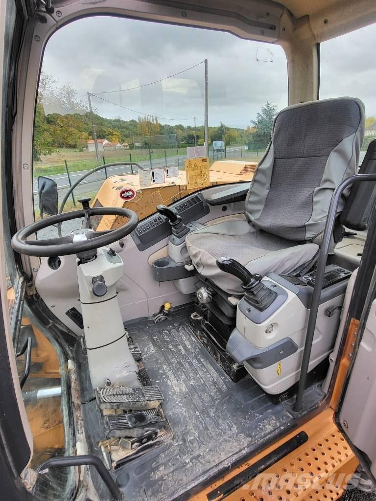 CASE WX 125 Bageri na kotačima