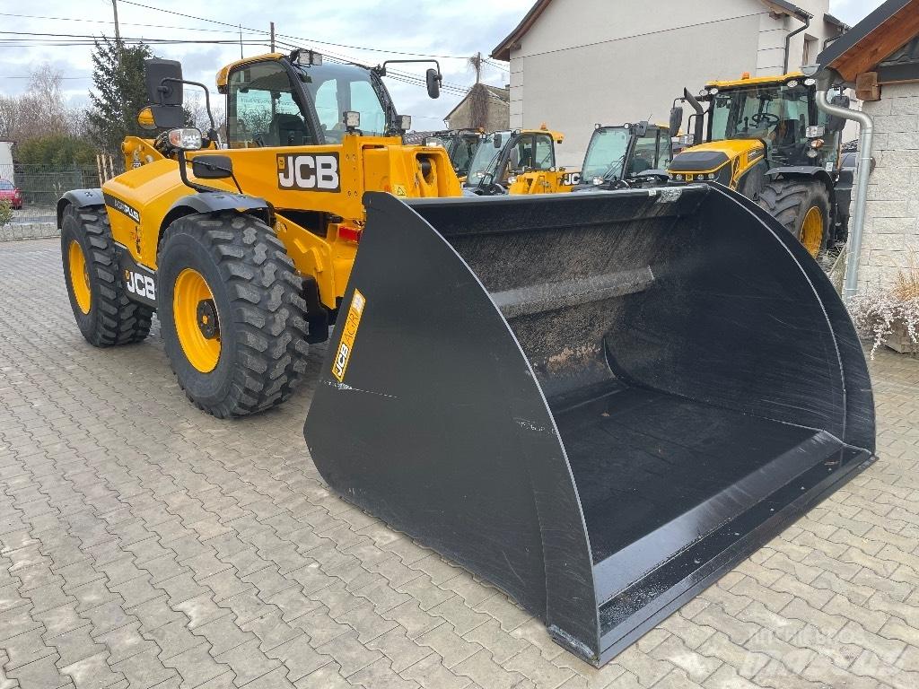 JCB 560-80 AGRI PLUS Teleskopski viličari