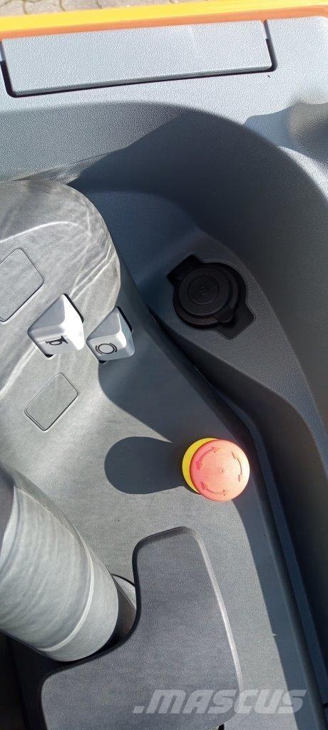 Toyota LSI200 Ručni električni viličar