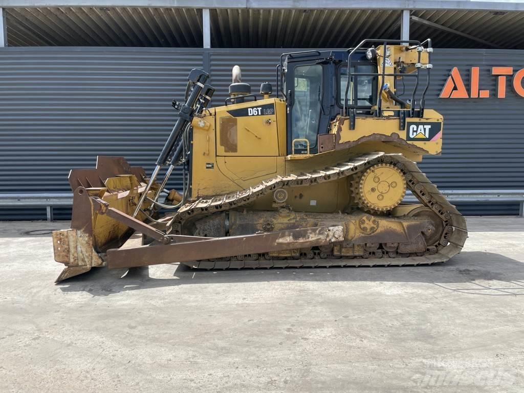 CAT D6T LGP Buldožeri gusjeničari