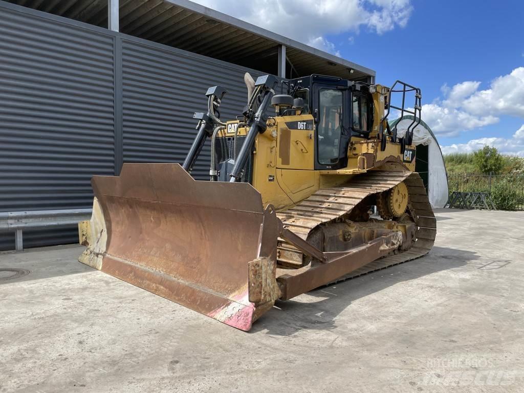 CAT D6T LGP Buldožeri gusjeničari