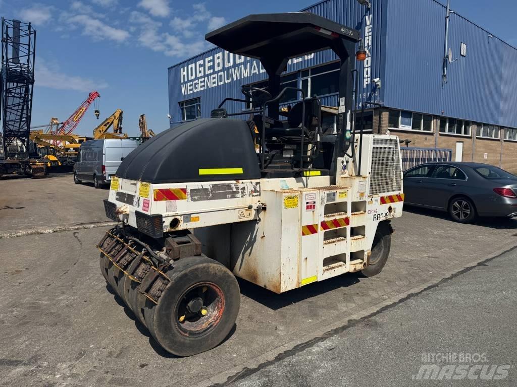 Dynapac CP 142 Gumeni valjci na kotačima