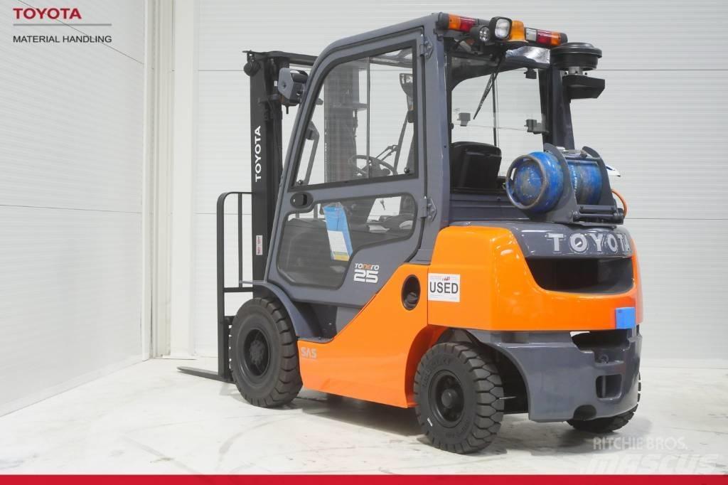 Toyota 02-8 FGF 25 Plinski viličari