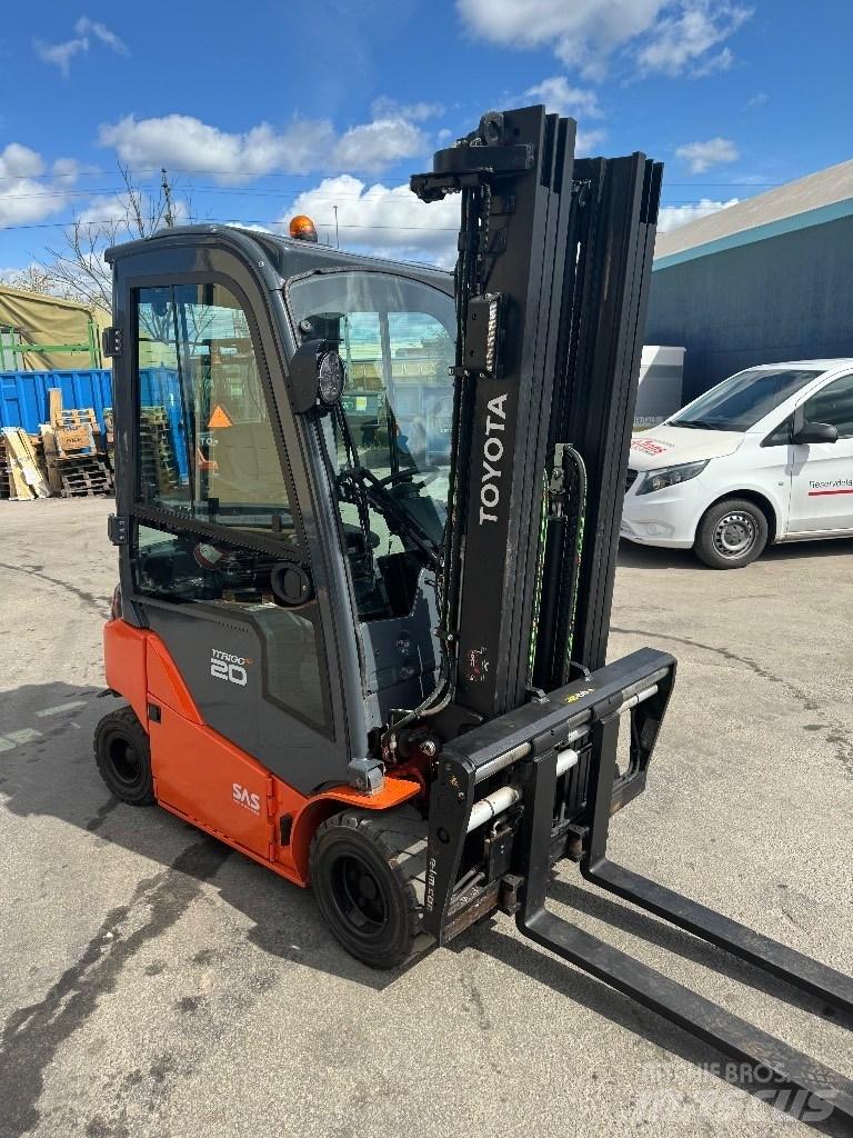 Toyota 8FBMK20T Električni viličari