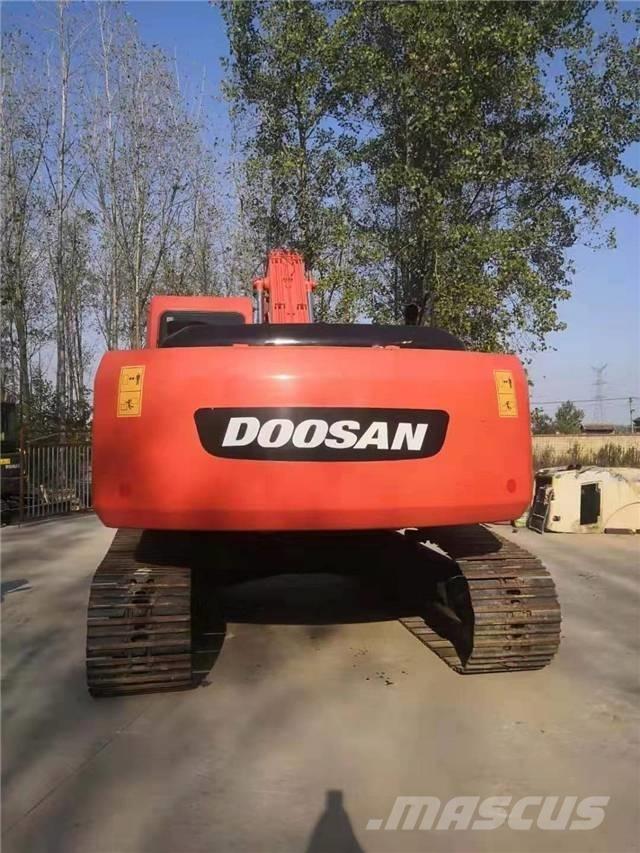 Doosan DH225LC-7 Bageri gusjeničari