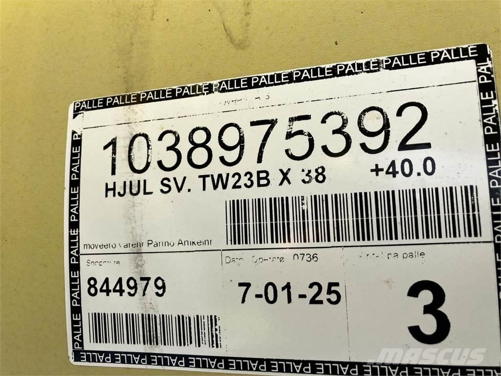 John Deere 23x38 Gume, kotači i naplatci