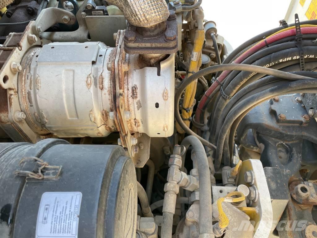 Bomag BW 151 AD-5 Valjci sa dvojnim bubnjem